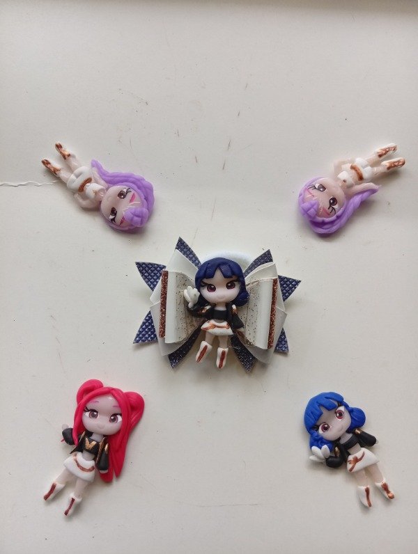 Producto - Guerreras Kpop, Zoey, dorada, alic
