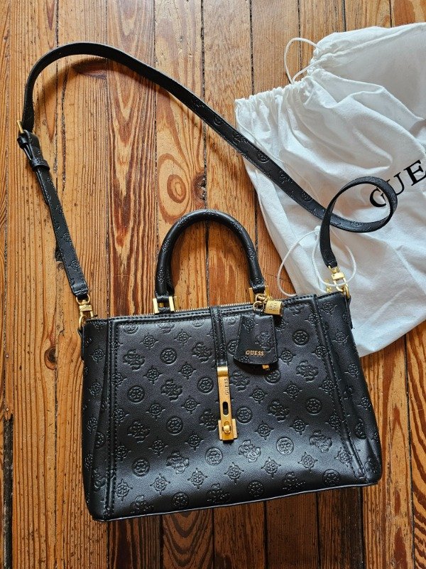 Producto - Cartera Guess Negra