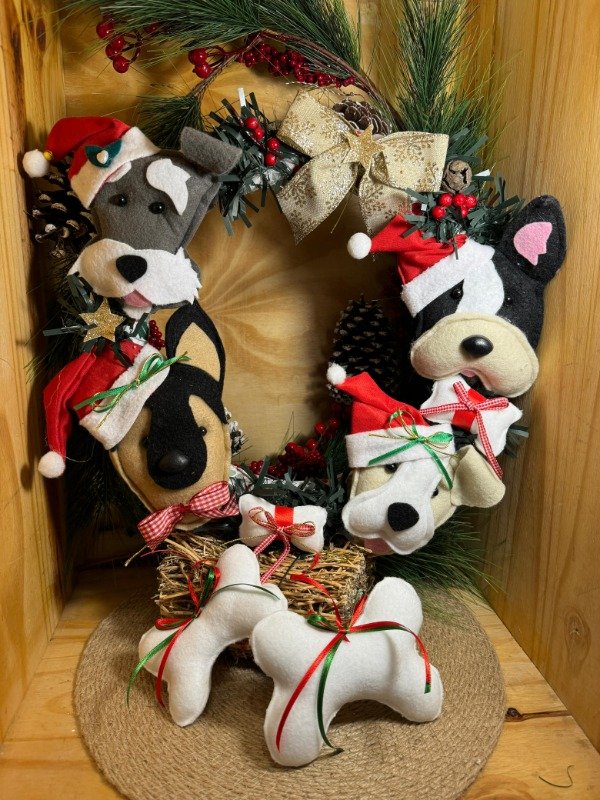 Producto - Corona Caras Perros 35 cm (Efectivo: 34.320)