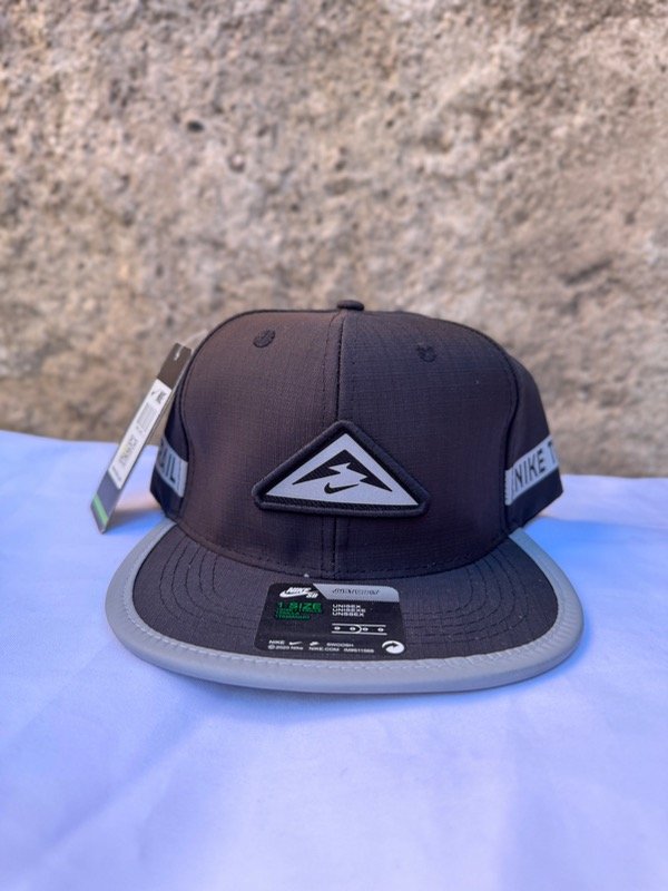 Producto - Gorra Nike Trail
