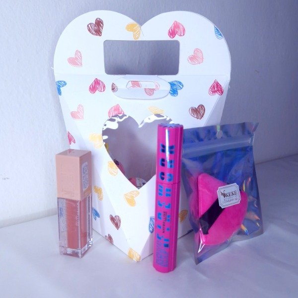 Producto - Glow Box Máscara de pestañas Firework y Lifter Gloss de Maybelline