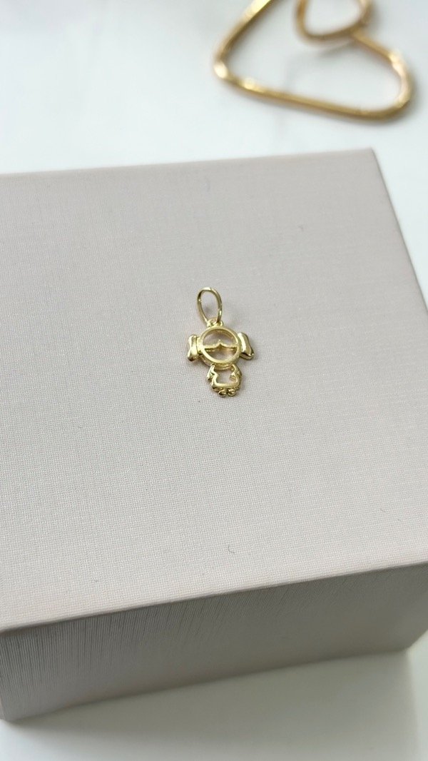 Producto - Dije nena calado laminado en oro 18k