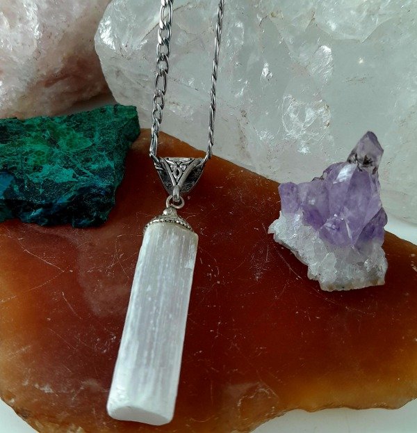 Producto - Dije de Selenita y cadena - 2