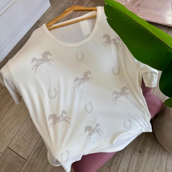 Producto - Remera caballos tiza 7789 - 3