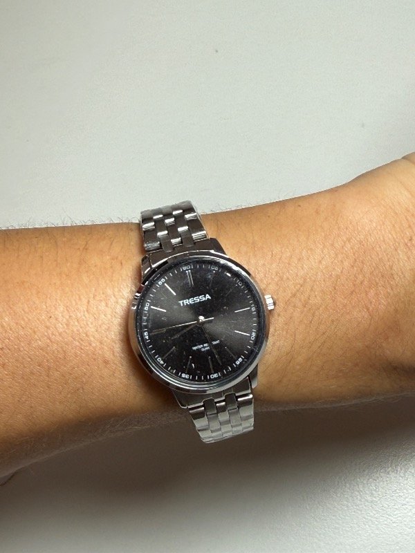 Producto - Reloj TRESSA fondo negro. Solo maya color plata - 2