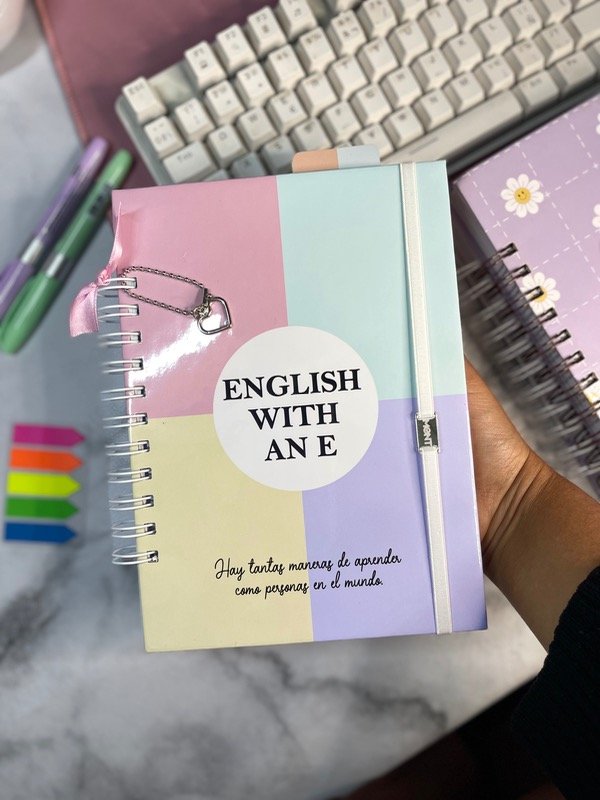 Producto - Agenda 2026 estudiantil Full color