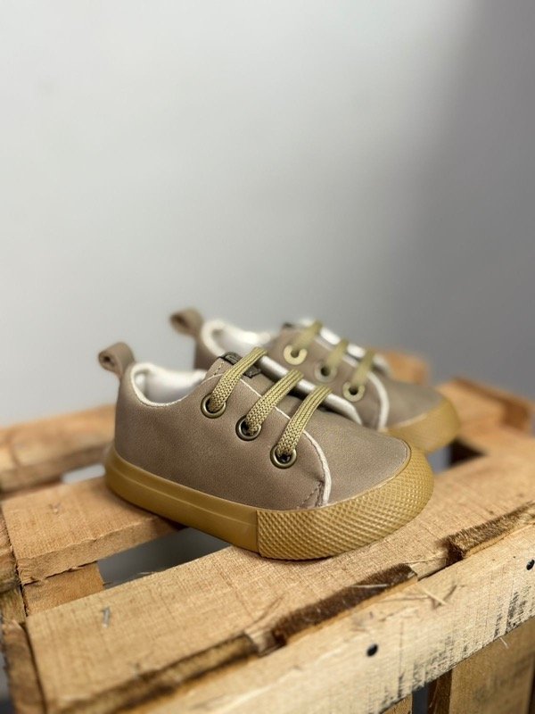 Producto - A 419 Zapatilla ecocuero gamuzada