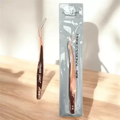 Producto - Pinza curva Charm Limit pestañas peo x pelo
