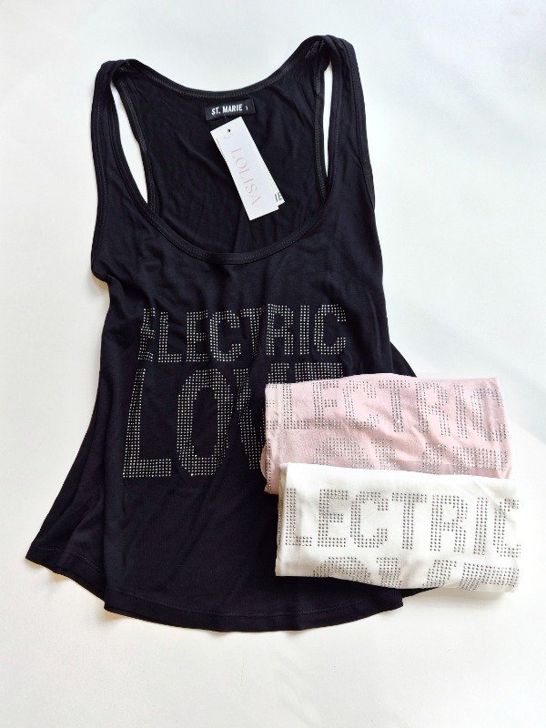 Producto - MUSCULOSA RAINDROP