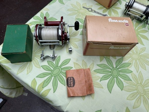 Producto - REEL PENN 114-H SENATOR USADO ROJO ROTATIVO #12213