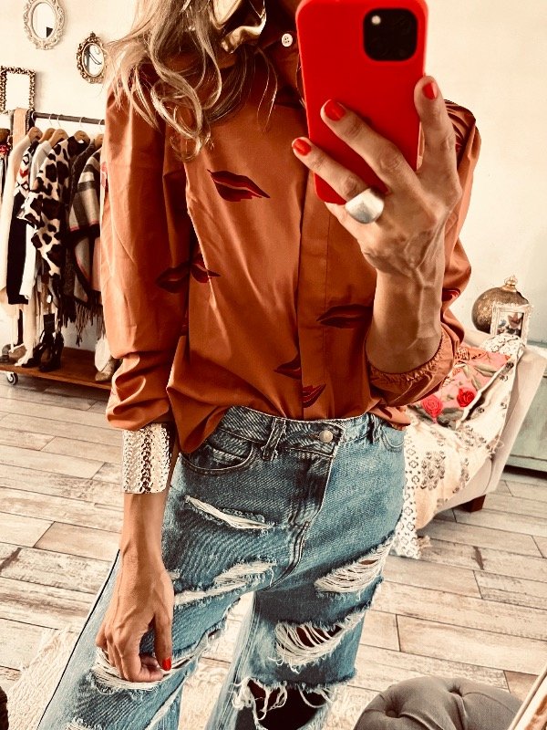 Producto - Camisa amor terracota