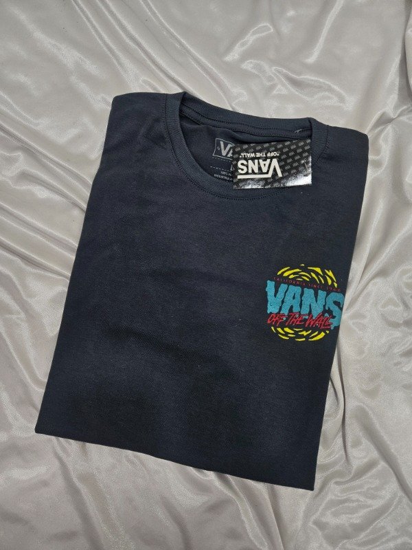 Producto - REMERA PREMIUM VANS CALIFORNIA GRIS OSCURO