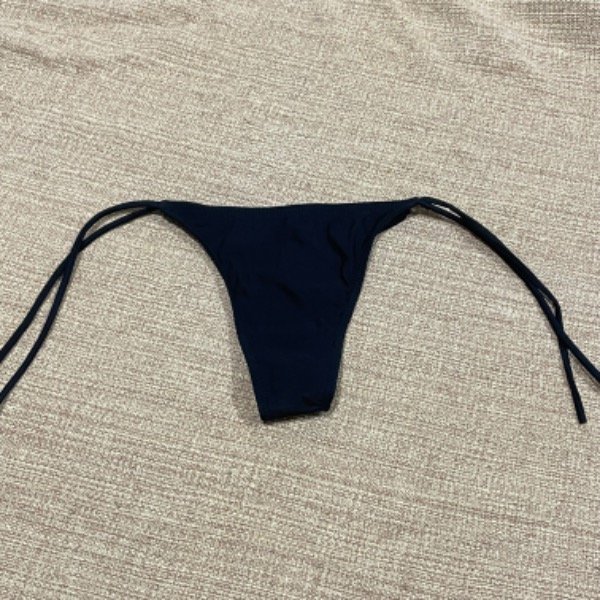 Producto - Less regulable negra (talle 2)