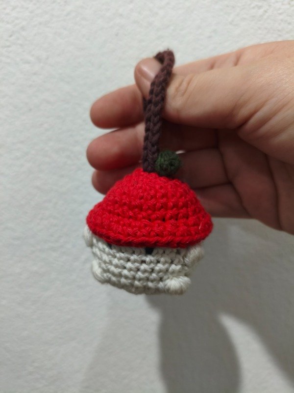 Producto - LLAVERO HONGO TEJIDO