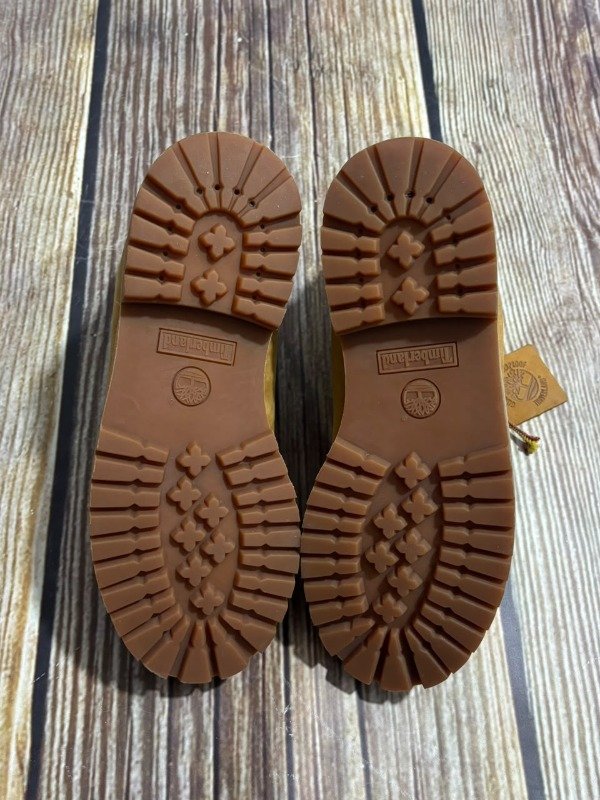Producto - TIMBERLAND PREMIUM WATERPROOF WHEAT - 10