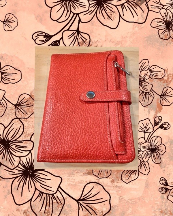 Producto - Billetera Prüne de cuero grande + Bolso extraíble Rojo