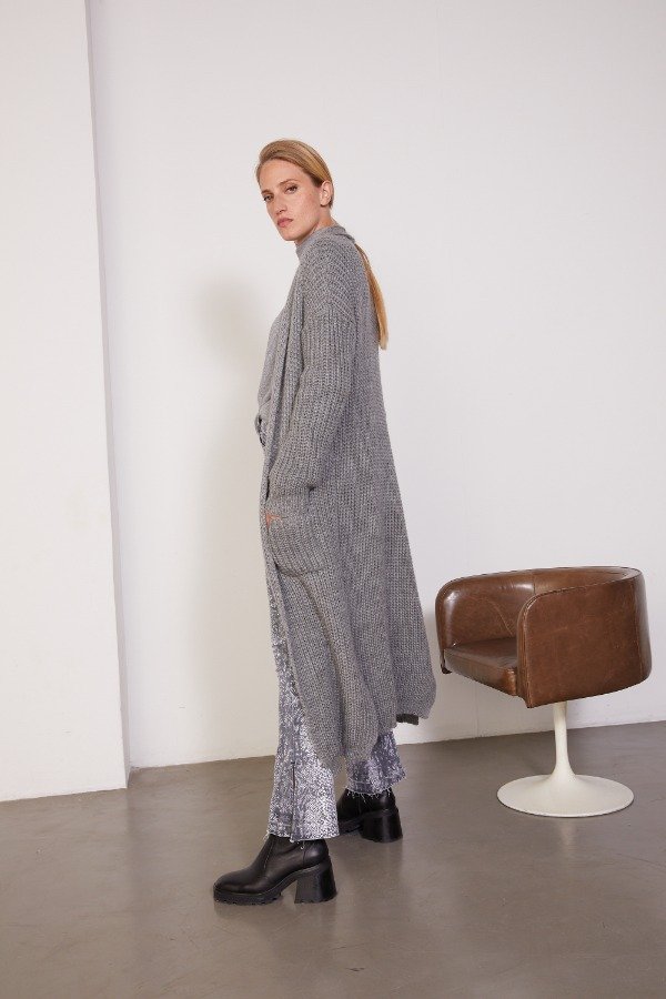 Producto - SACO LARGO TEJIDO CON BOLSILLO