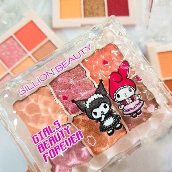Producto - Paleta de sombras Kuromi x6 tonos