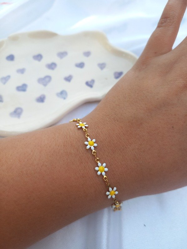 Producto - pulsera margaritas golden (blanco)