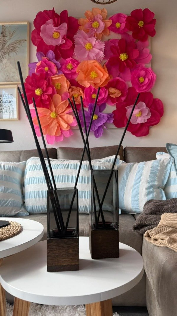 Producto - FLORERO DIFUSOR FUME Y MADERA OSCURA 20CM