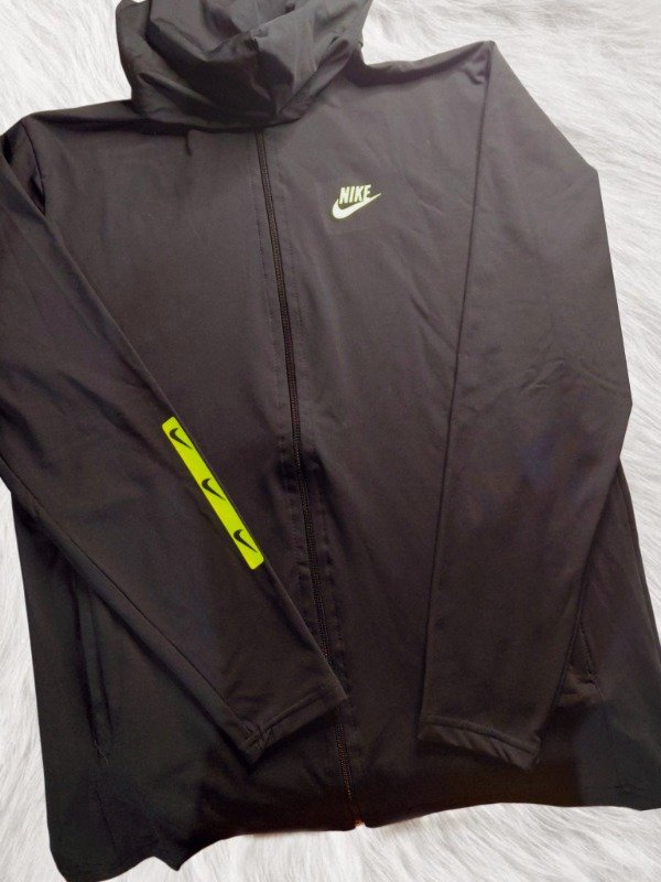 Producto - Campera lycra nike