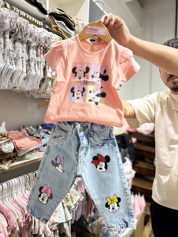 Producto - Jeans Mom, Minnie