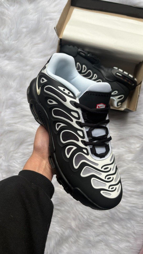 Producto - AIR MAX TN PLUS DRIFT PANDA - 1