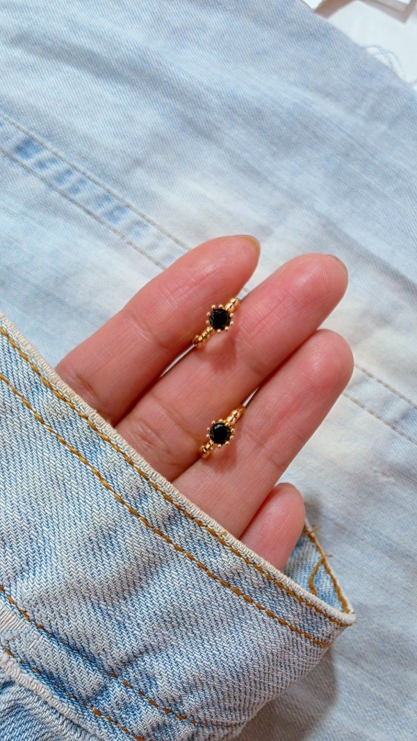 Producto - Argollas cubic engarzado azul AD