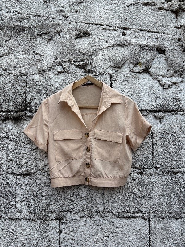 Producto - camisa crop color crema