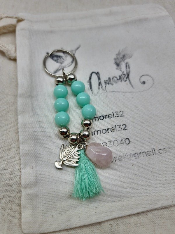 Producto - Llavero con Cuarzo Rosa y bolitas