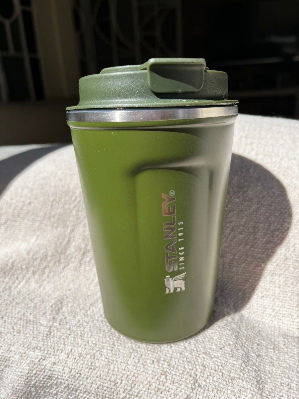 Producto - VASO TERMICO CON TEMPERATURA VERDE MILITAR