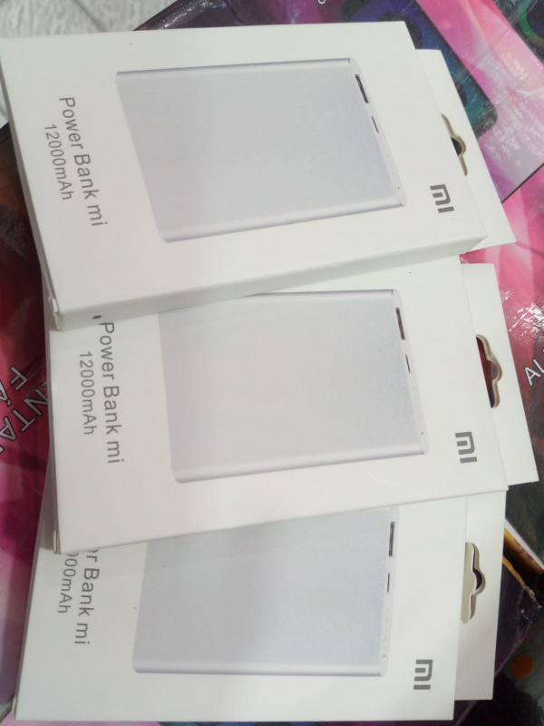 Producto - Cargador portátil Xiaomi 12000mAh.