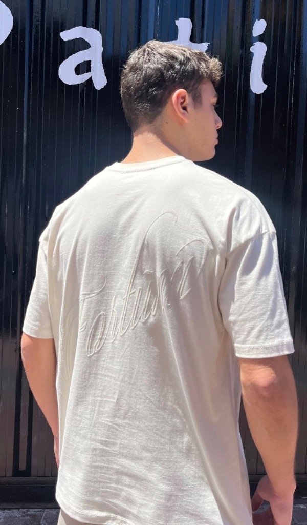 Producto - Remera bordada