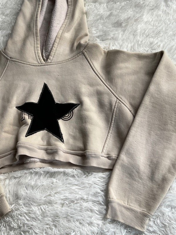 Buzo croptop custom talle 16/1 — imagen 3