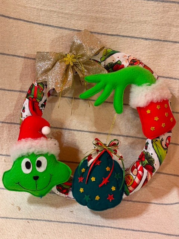 Producto - Corona Grinch 35cm (Efectivo: 38.000)