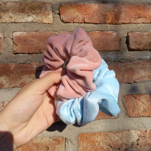 Producto - Scrunchies Peluche Plush / Colitas para el pelo
