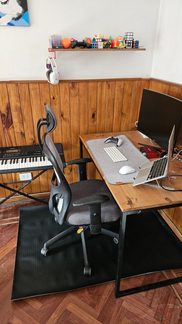 Producto - Protector Bajo Escritorio Negro