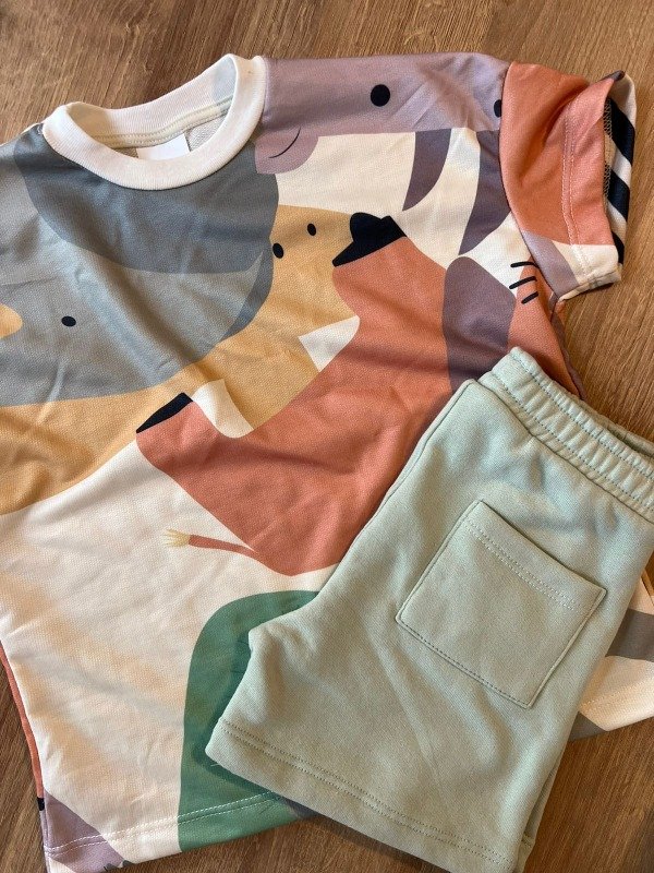 Producto - Conjunto Remeron + Short verde