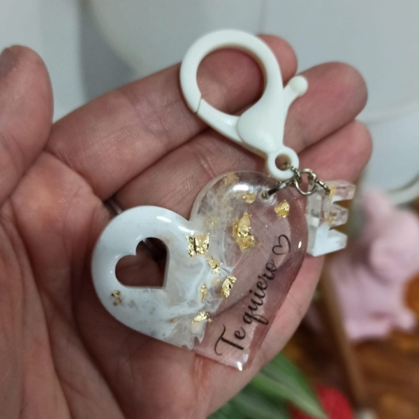 Producto - Llaveros Corazón -resina-