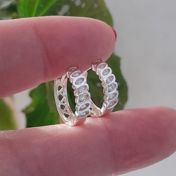 Producto - Aros Huggies con cubic ovalado