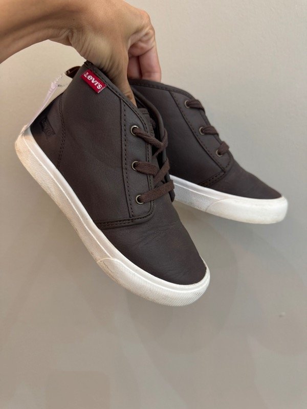 Producto - Botitas cuero LEVIS talle 30 dk680