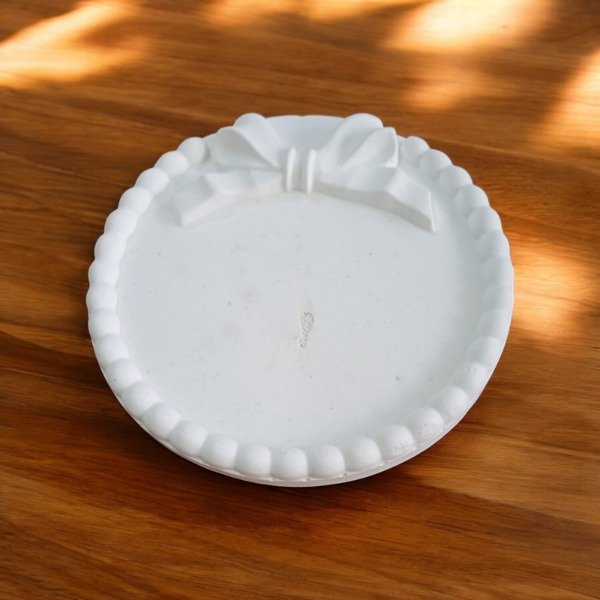 Producto - Bandeja circular con moño yeso
