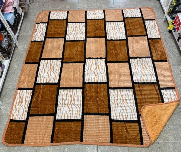 Producto - Manta a cuadro acanalado