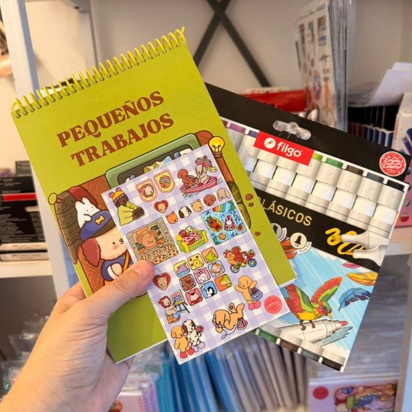 Producto - Kit libro para pintar Pequeños trabajos + marcadores Filgo doble punta