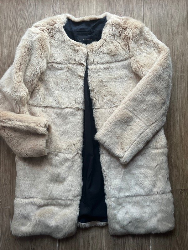 Producto - TAPADO TALLE S ZARA