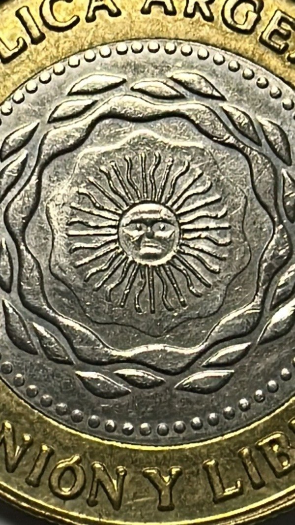 Producto - Moneda 2 Pesos 2010 - ERROR con Ojos Saltones