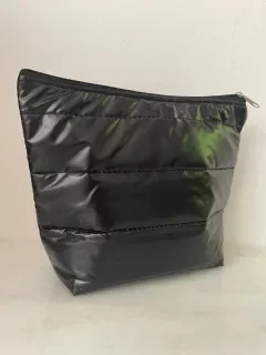 Producto - Neceser negro metalizado
