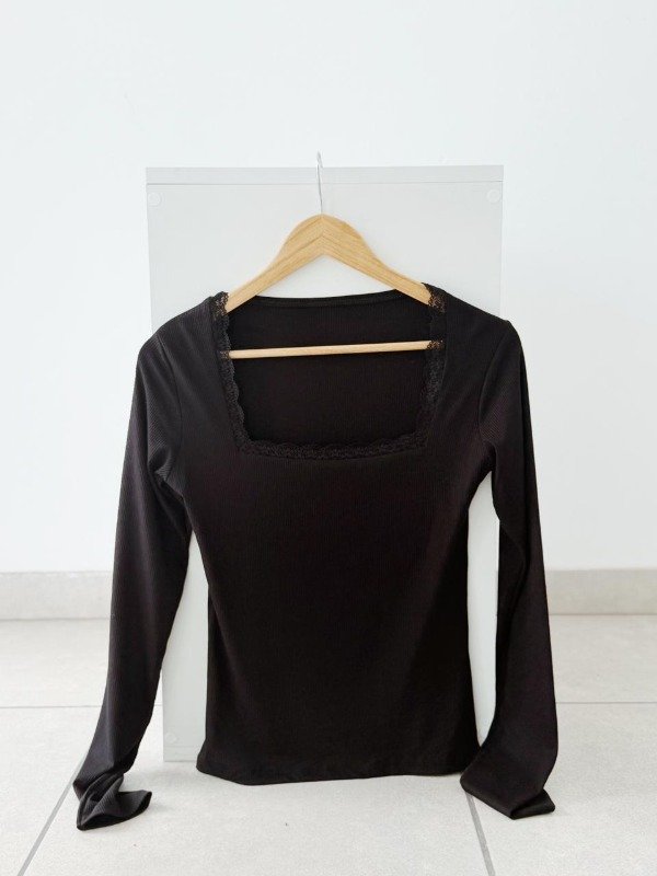 Producto - REMERA MANGA LARGA MORLEY PUNTILLA