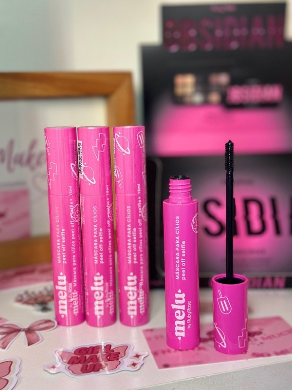 Producto - Máscara de pestañas Peel Off de Ruby Rose