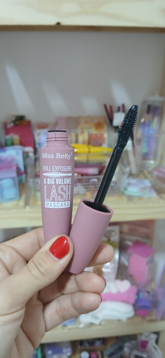Producto - Mascara de pestañas Miss betty 2